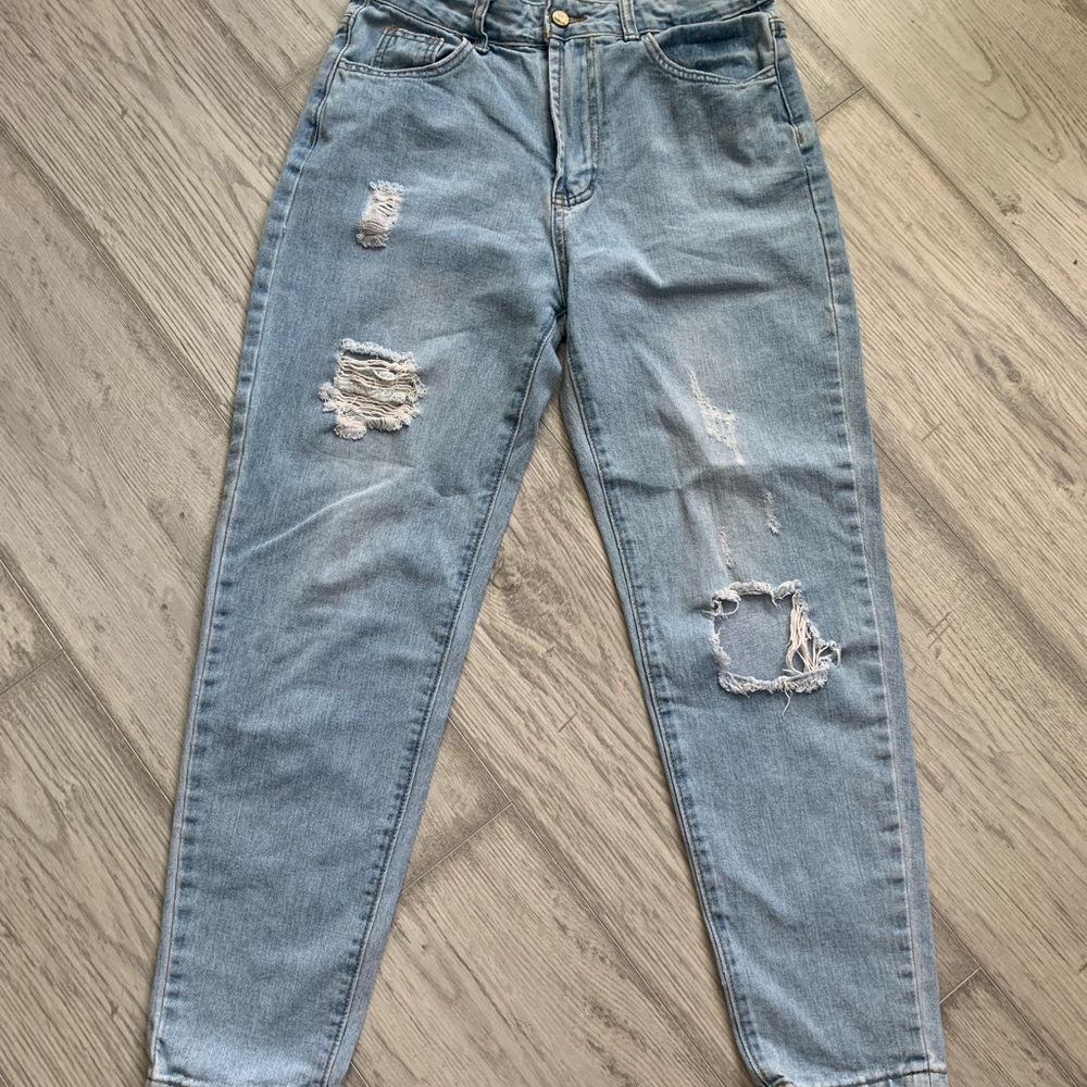 Mom jeans baggy loose ripped indie shein light wash denim straight leg high rise